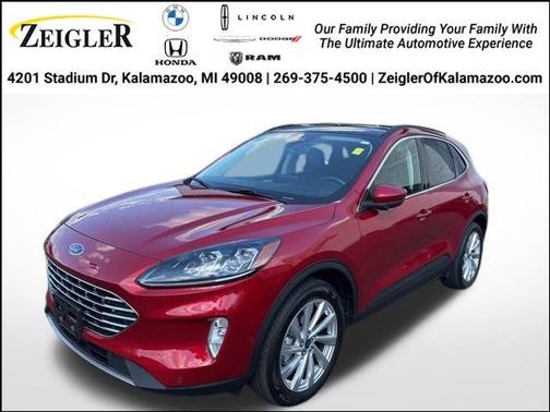 2022 Ford Escape Titanium