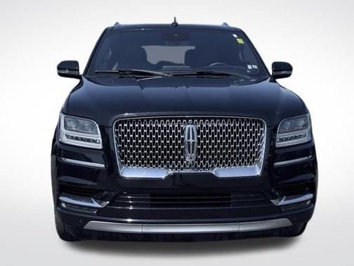 Black Metallic 2019 Lincoln Navigator L Reserve