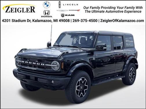 Shadow Black 2023 Ford Bronco Outer Banks