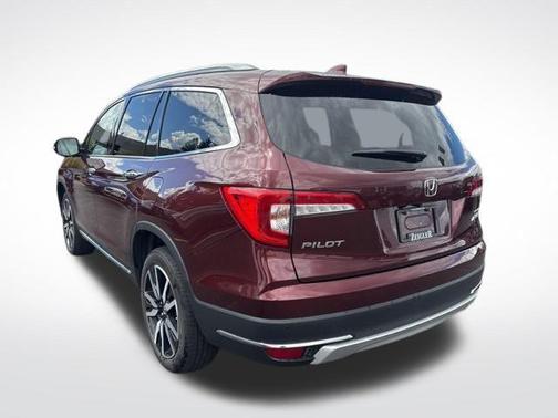 2022 Honda Pilot Touring 8-Passenger