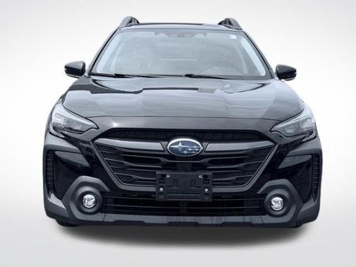 Crystal Black Silica 2024 Subaru Outback Premium
