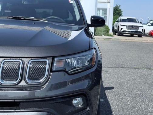 Granite Crystal Clearcoat Metallic 2022 Jeep Compass Latitude Lux