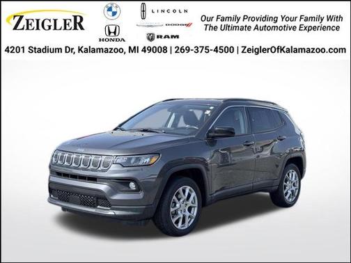 Granite Crystal Clearcoat Metallic 2022 Jeep Compass Latitude Lux