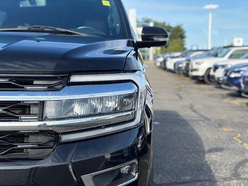 Black Metallic 2022 Ford Expedition Max Limited