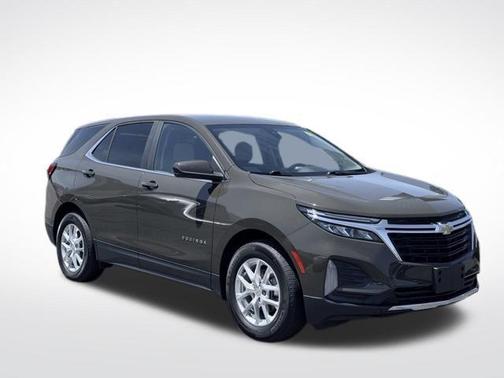Harvest Gold / Bronze 2023 Chevrolet Equinox 2LT