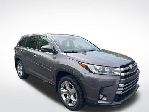 2017 Toyota Highlander Limited