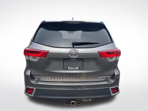 2017 Toyota Highlander Limited
