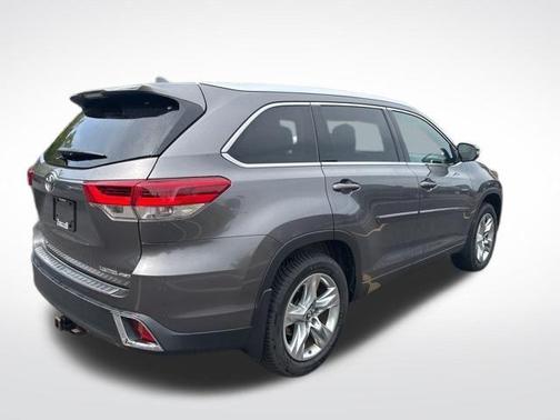 2017 Toyota Highlander Limited