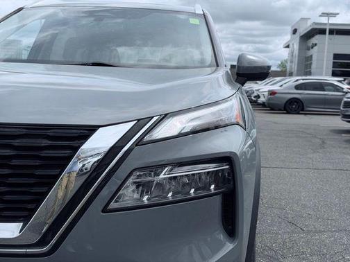 Boulder Gray Pearl 2023 Nissan Rogue SL