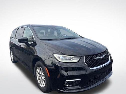 2024 Chrysler Pacifica Touring-L