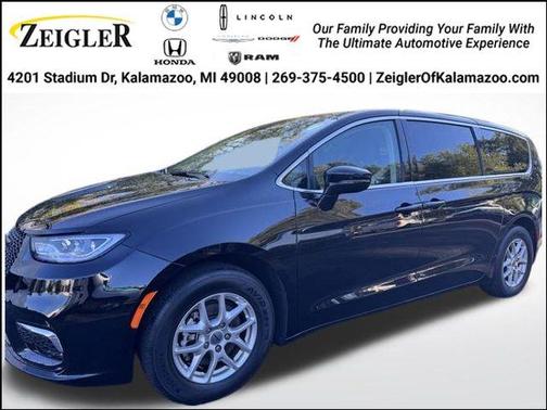 2024 Chrysler Pacifica Touring-L