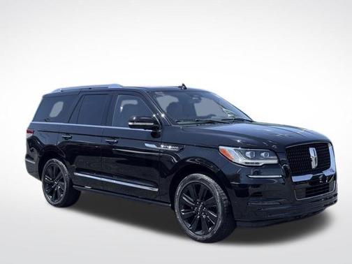 Infinite Black Metallic 2022 Lincoln Navigator Reserve