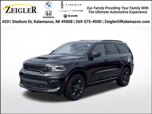 DB Black Crystal Clearcoat 2023 Dodge Durango GT