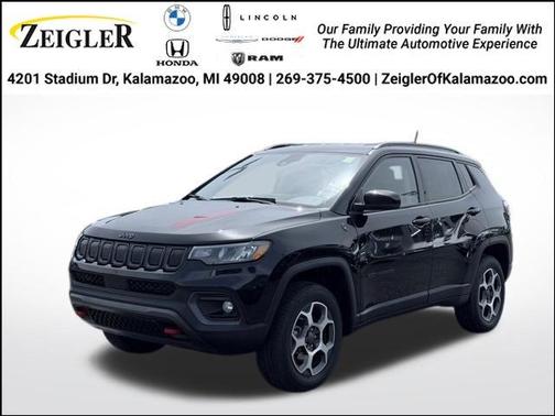 Diamond Black 2022 Jeep Compass Trailhawk