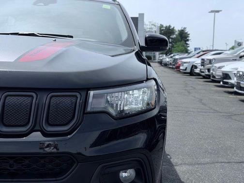 Diamond Black 2022 Jeep Compass Trailhawk