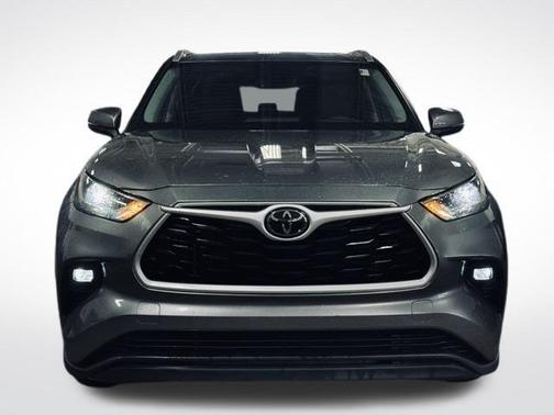 2025 Toyota Highlander 
