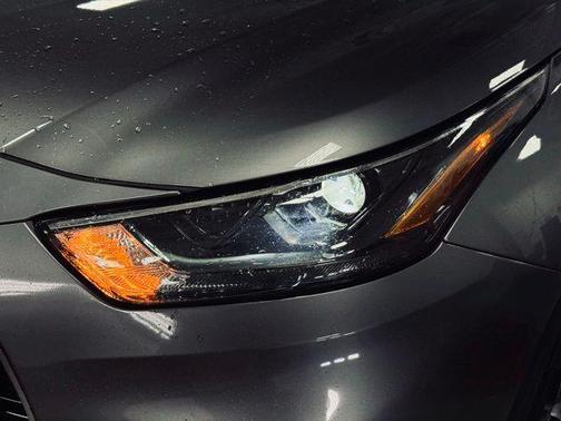 2025 Toyota Highlander 