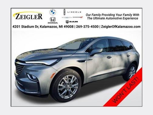 2023 Buick Enclave Essence