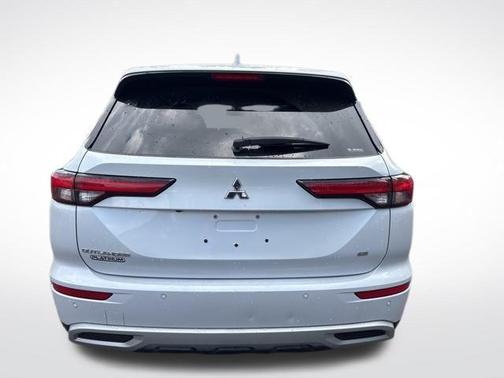 2022 Mitsubishi Outlander