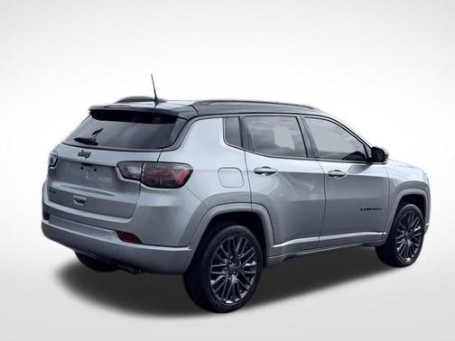 Billet Silver Metallic Clearcoat 2022 Jeep Compass Limited