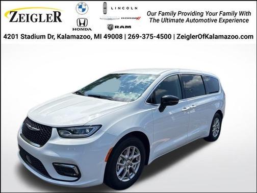 2024 Chrysler Pacifica Touring-L