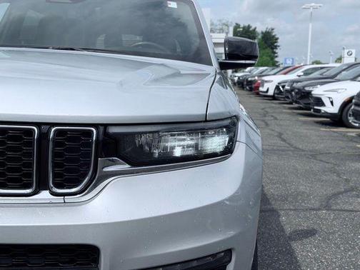 Silver Zynith 2024 Jeep Grand Cherokee L Limited