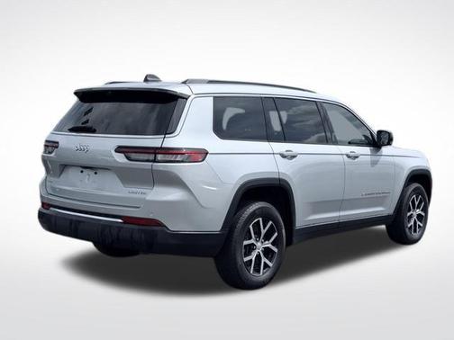 Silver Zynith 2024 Jeep Grand Cherokee L Limited