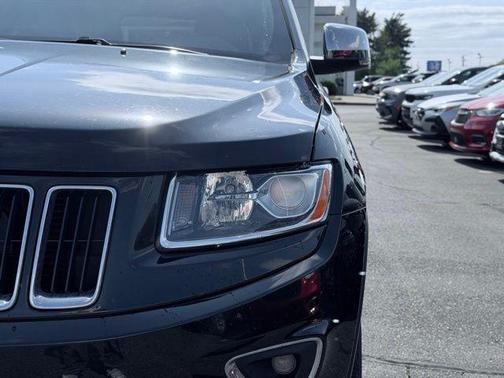 Brilliant Black Crystal Pearlcoat 2015 Jeep Grand Cherokee Limited
