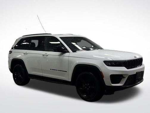 2022 Jeep Grand Cherokee Altitude