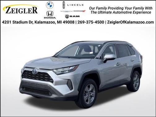 Silver Sky Metallic 2022 Toyota RAV4 Hybrid XLE