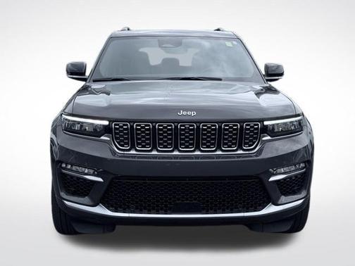 Metallic 2025 Jeep Grand Cherokee Summit
