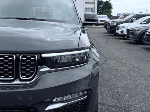 Metallic 2025 Jeep Grand Cherokee Summit