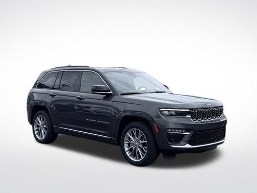 Metallic 2025 Jeep Grand Cherokee Summit