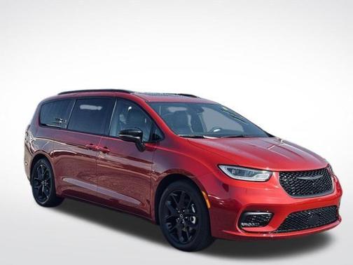 Red 2025 Chrysler Pacifica Limited