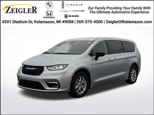 2024 Chrysler Pacifica Touring-L