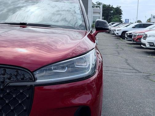 Red Carpet 2025 Lincoln Aviator Reserve AWD