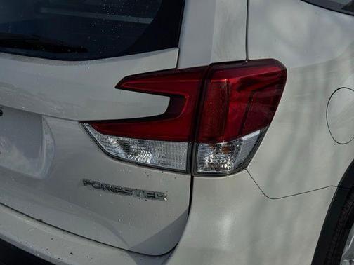 2021 Subaru Forester Base (CVT)