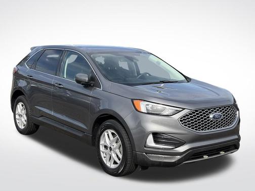 Gray Metallic 2024 Ford Edge SEL