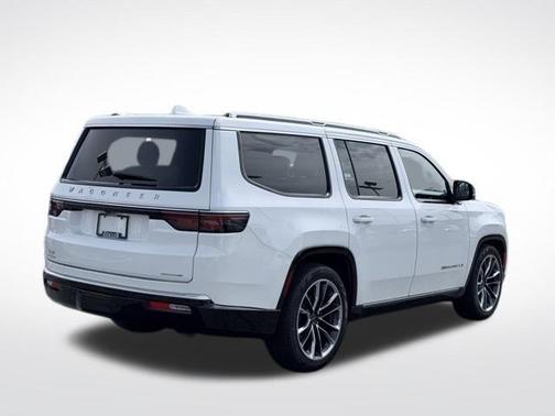 Bright White Clearcoat 2023 Jeep Wagoneer Series III