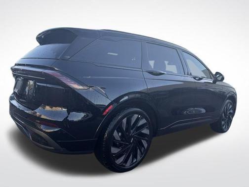 2025 Lincoln Nautilus Reserve