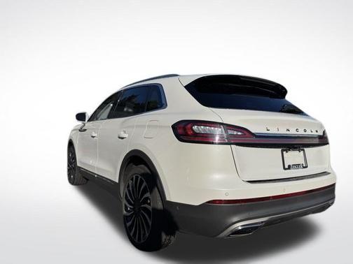 2022 Lincoln Nautilus Black Label