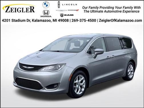 Billet Silver Metallic Clearcoat 2018 Chrysler Pacifica Touring Plus