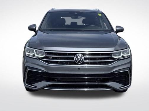 Platinum Gray Metallic 2023 Volkswagen Tiguan 2.0T SEL R-Line