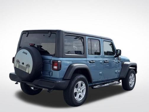 Bikini Pearlcoat 2019 Jeep Wrangler Unlimited Sport