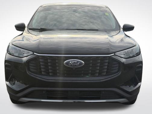 Black Metallic 2023 Ford Escape Active