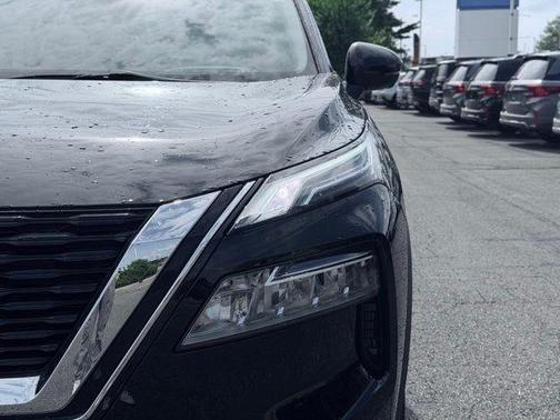 Black 2023 Nissan Rogue Platinum