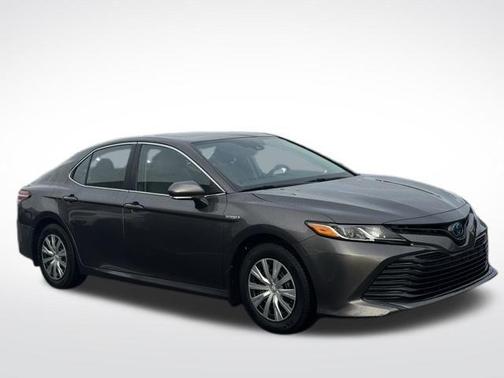 2020 Toyota Camry Hybrid LE