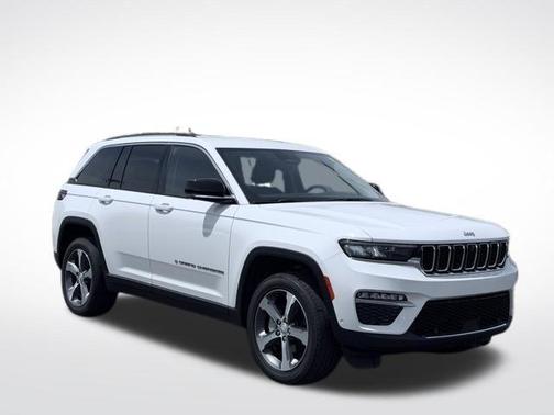 Bright White Clearcoat 2023 Jeep Grand Cherokee Limited