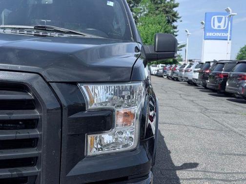 Tuxedo Black Metallic 2015 Ford F-150 XLT
