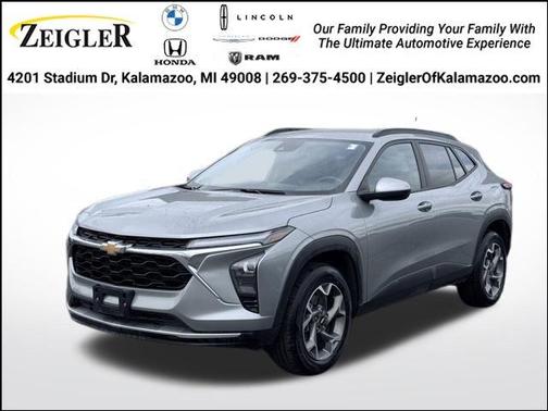 Sterling Gray Metallic 2025 Chevrolet Trax LT
